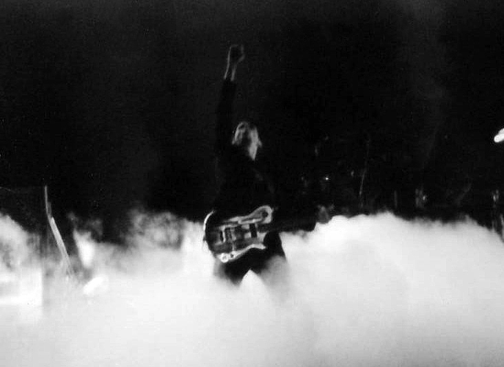 File:Saint-Cloud 2004-08-28 – Matthew Bellamy with Manson Bomber.jpg