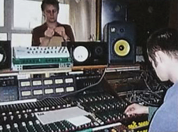 File:ShowibizMakingOf 02.jpg