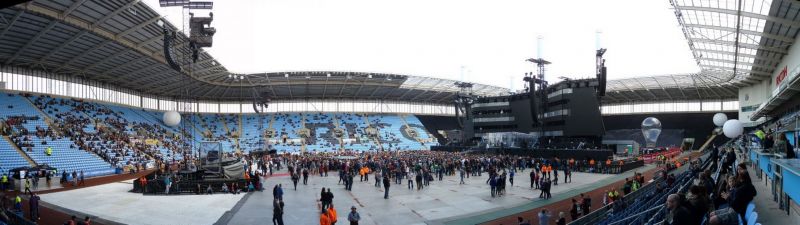 File:2013-05-22 RicohPreshow.jpg