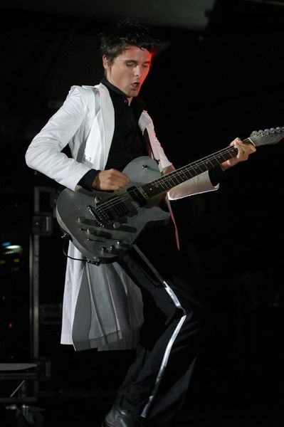 File:Bellamy during the show .jpg