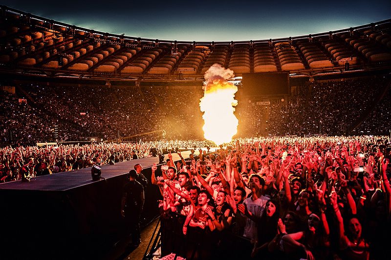 File:Bomb Intro - Rome.jpg