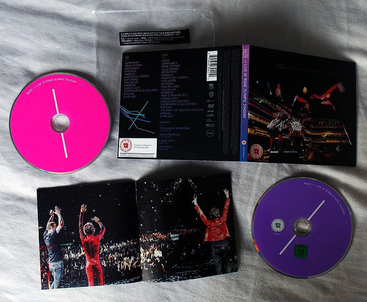 File:CD and DVD.jpg