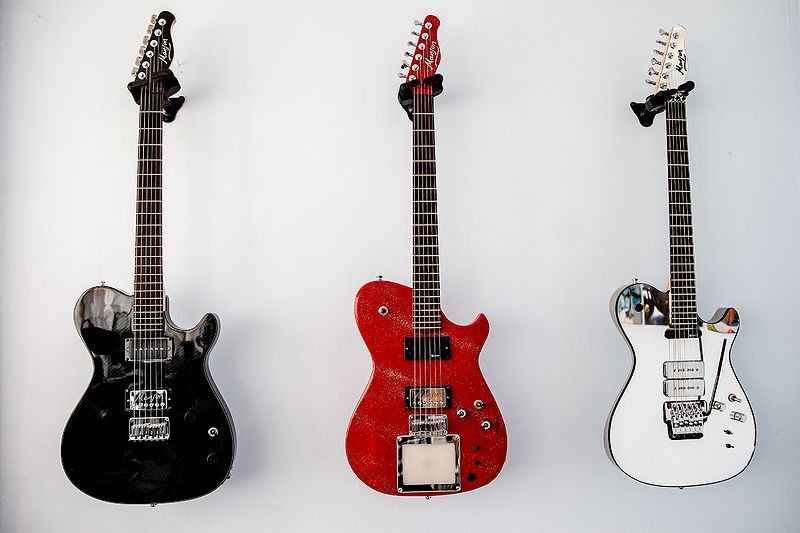 File:Crazybobbles guitars.jpg