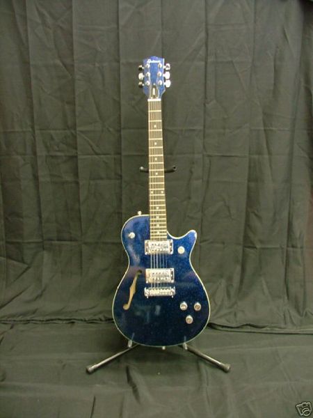 File:Gretsch G1627 Synchromatic Sparkle Jet.jpg