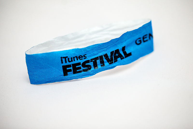 File:London Roundhouse 2012 – pass.jpg