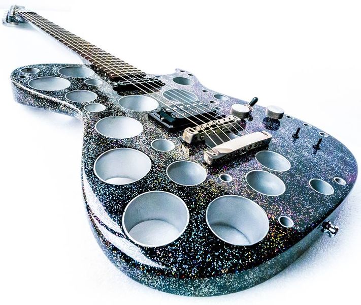 File:Manson Silver Glitter Holes (1).jpg