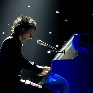 Matt on piano at Brabanthallen (Photo: Hans-Peter)