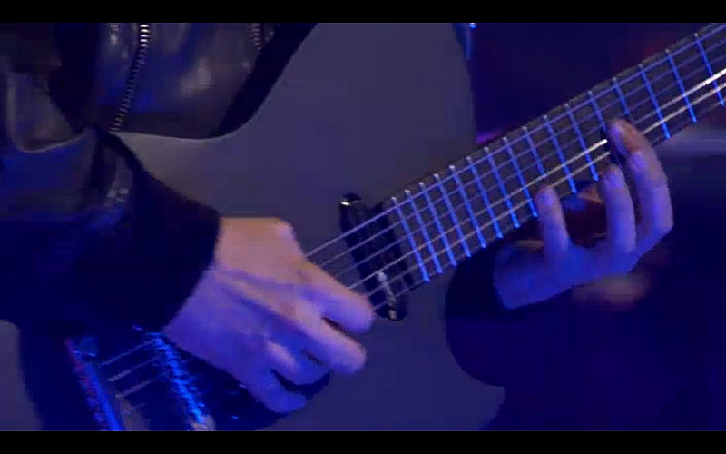 File:Mattblackguitar1.jpg