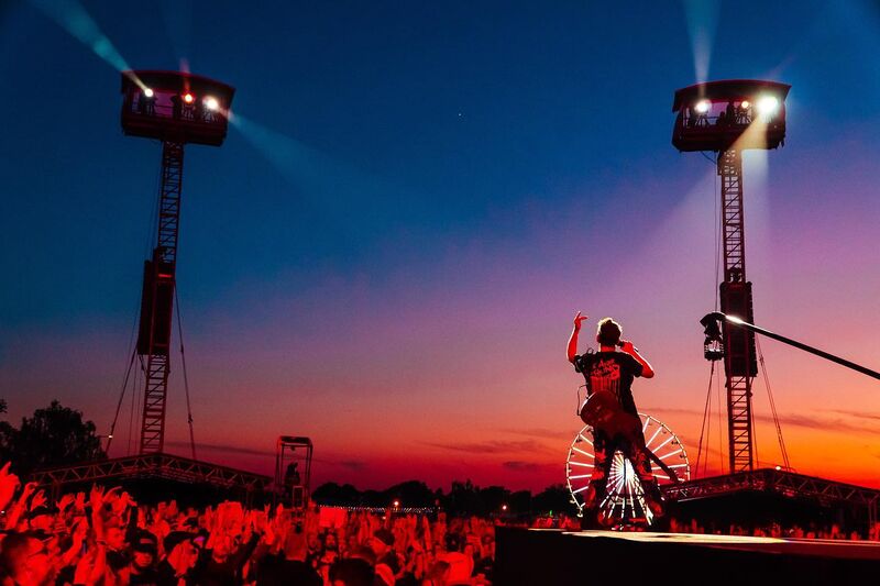 File:Muse RockForPeople23 4.jpg