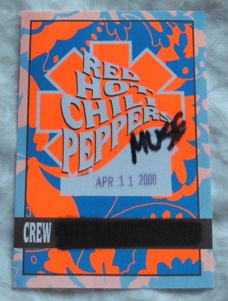 File:Muse crew pass knoxville 2000.jpg
