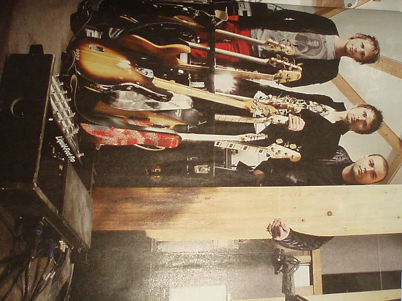 File:NME 2009-09-15 b.jpg