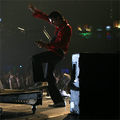 Philadelphia 2004-11-06 – Matthew Bellamy.jpg
