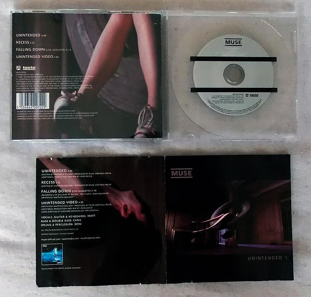 File:Un CD1.jpg