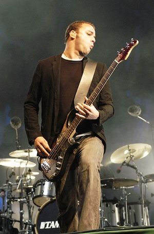 Virtual Festivals 2004-07-06 c.jpg